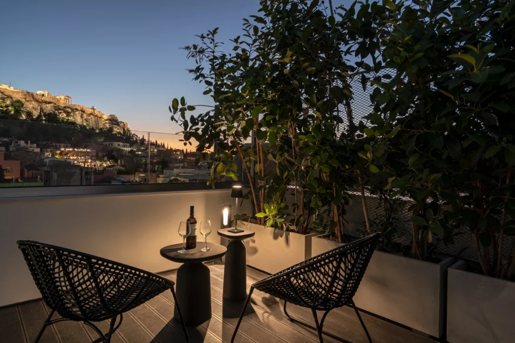 Best rooftop bars in Athens